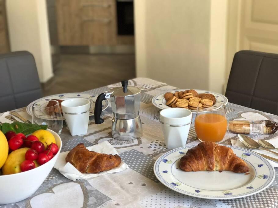 Casa Vacanza M&C Ischia Forio di Ischia Екстериор снимка